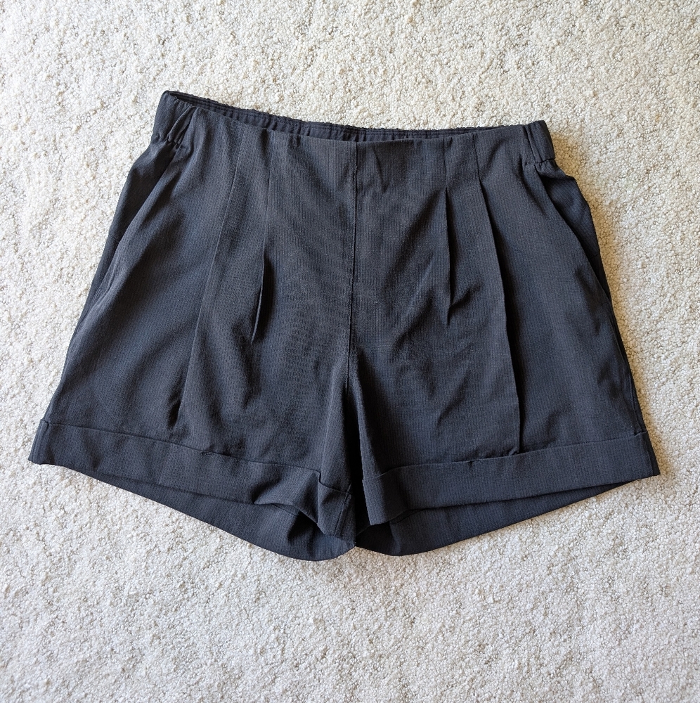Lululemon Practical Play Short 3.5 Black Size 6